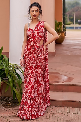 Red Georgette Pre-Draped Saree Set by Chhavvi Aggarwal