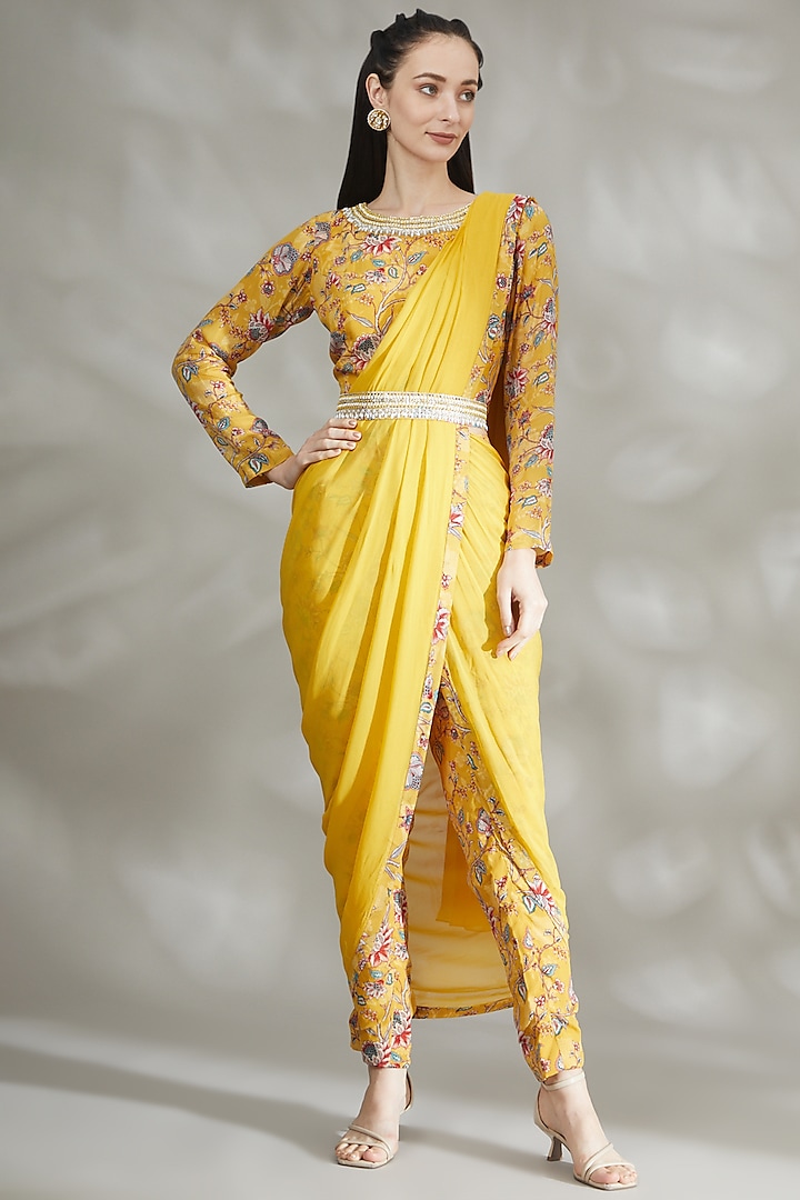 Yellow Crepe & Georgette Printed Pant Saree Set by Chhavvi Aggarwal