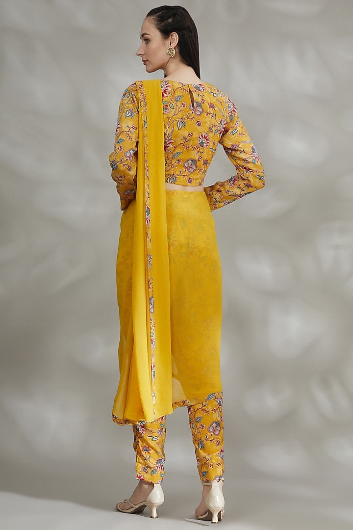 Yellow Crepe & Georgette Printed Pant Party Wear Saree Set by Chhavvi Aggarwal at Pernia's Pop Up Shop