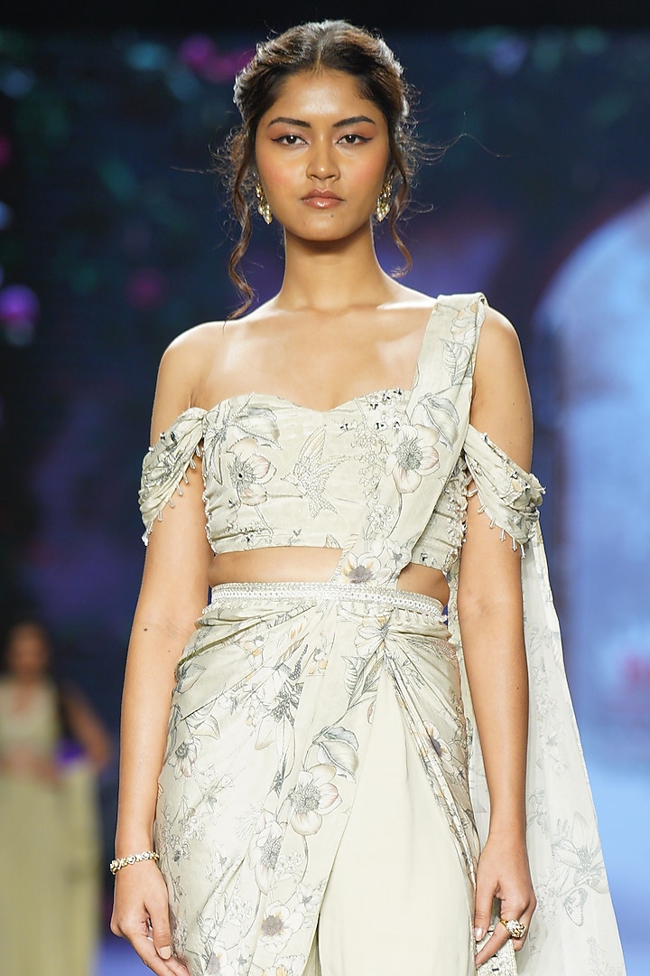 Ivory Crepe & Georgette Printed Sharara Wedding Saree Set by Chhavvi Aggarwal at Pernia's Pop Up Shop