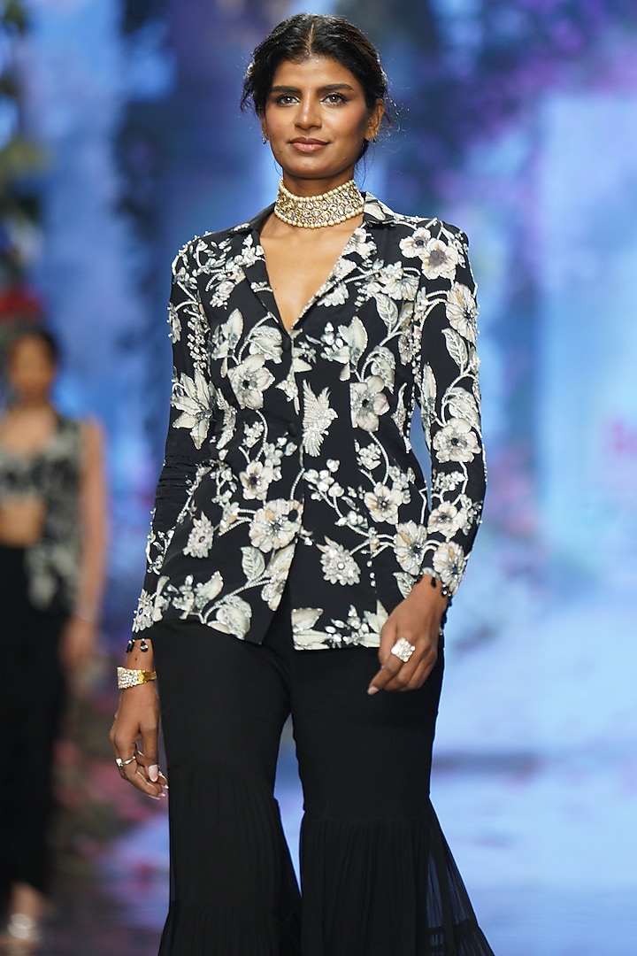 Black Crepe & Georgette Tiered Wedding Sharara Set by Chhavvi Aggarwal at Pernia's Pop Up Shop