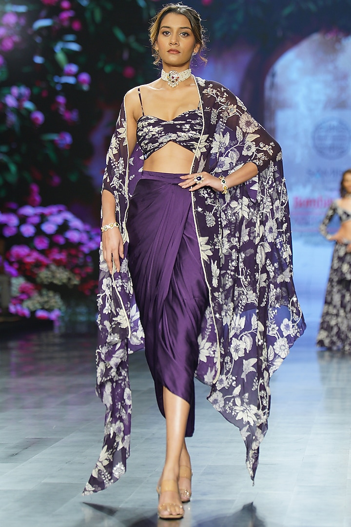 Purple Crepe Floral Printed & Hand Embroidered Cape Set by Chhavvi Aggarwal at Pernia's Pop Up Shop