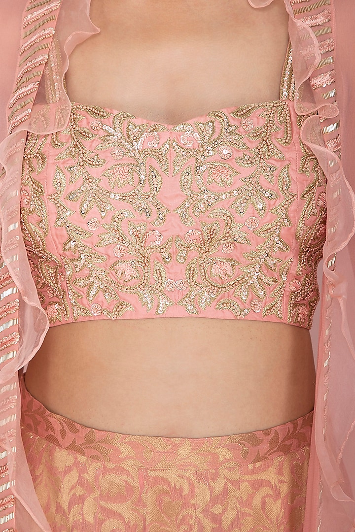 Peach Embroidered Banarasi Cape Wedding Lehenga Set by Chhavvi Aggarwal at Pernia's Pop Up Shop