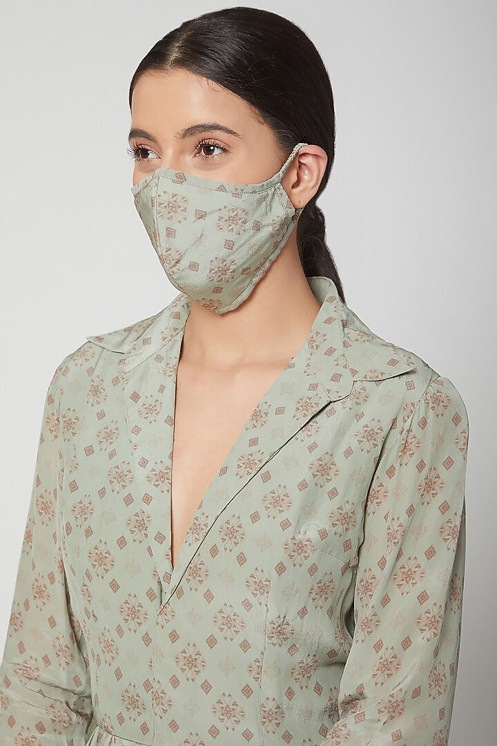 green mint mask