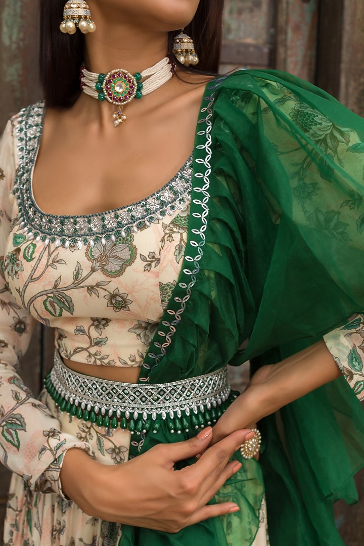 Off-White Georgette Printed Palazzo Pant Set by Chhavvi Aggarwal at Pernia's Pop Up Shop