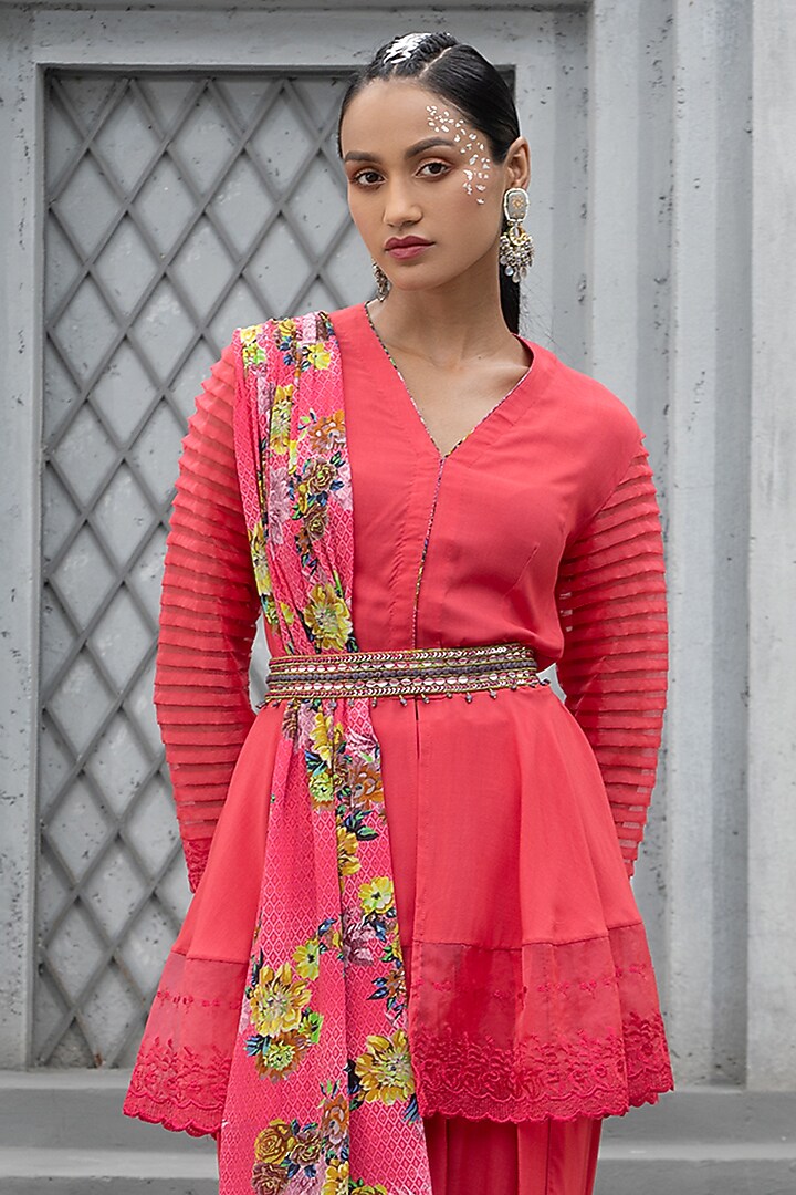 Raspberry Pink Crepe & Modal Cotton Tunic Set by Chhavvi Aggarwal at Pernia's Pop Up Shop