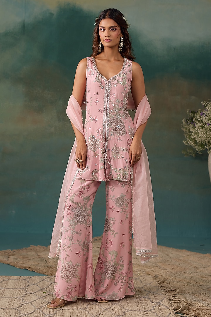 Blush Pink Crepe Floral Printed Tunic Set by Chhavvi Aggarwal at Pernia's Pop Up Shop