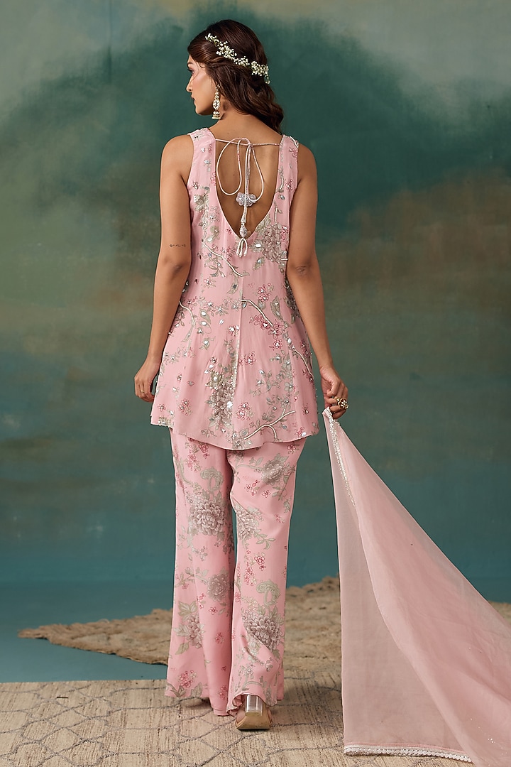 Blush Pink Crepe Floral Printed Tunic Set by Chhavvi Aggarwal at Pernia's Pop Up Shop