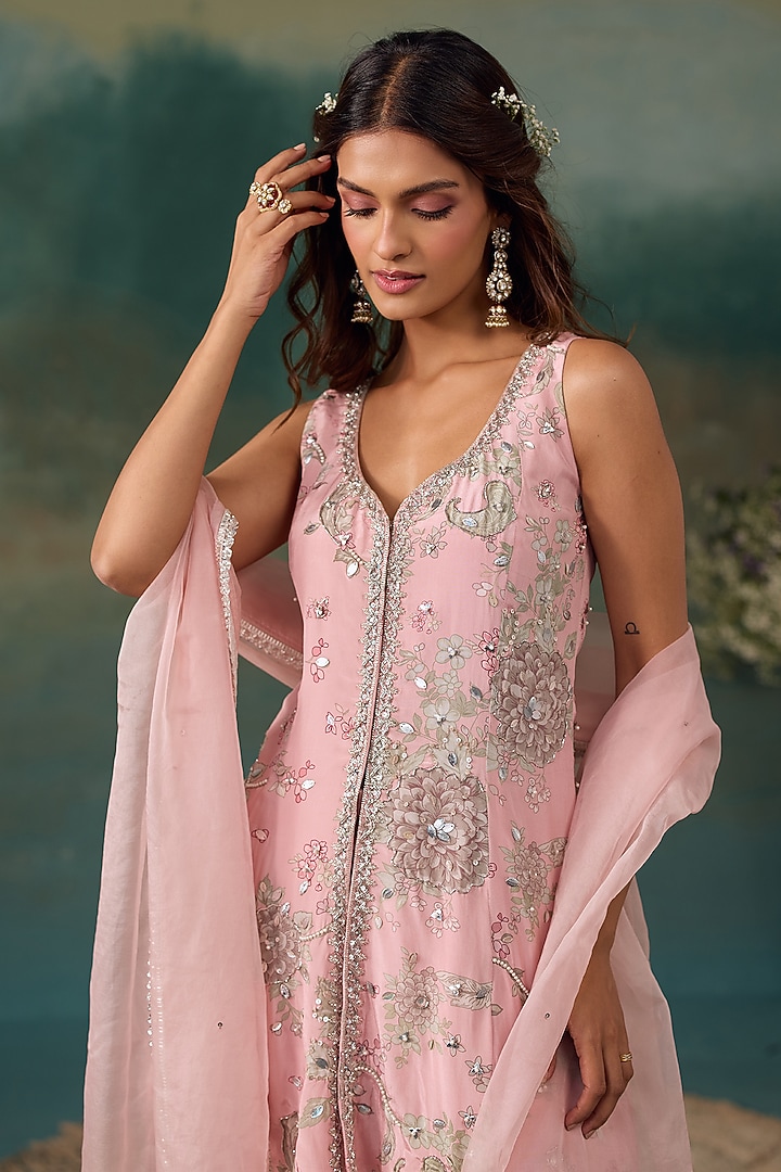 Blush Pink Crepe Floral Printed Tunic Set by Chhavvi Aggarwal at Pernia's Pop Up Shop