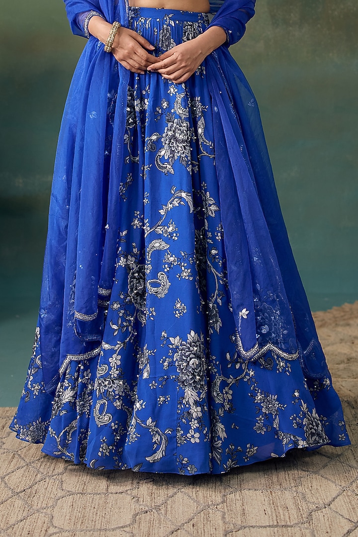 Royal Blue Georgette Printed Wedding Lehenga Set by Chhavvi Aggarwal at Pernia's Pop Up Shop