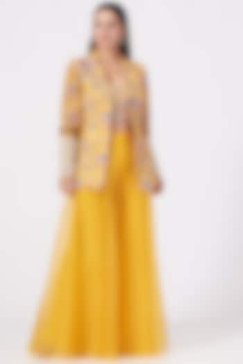 Yellow Printed & Embroidered Jacket Set by Chhavvi Aggarwal