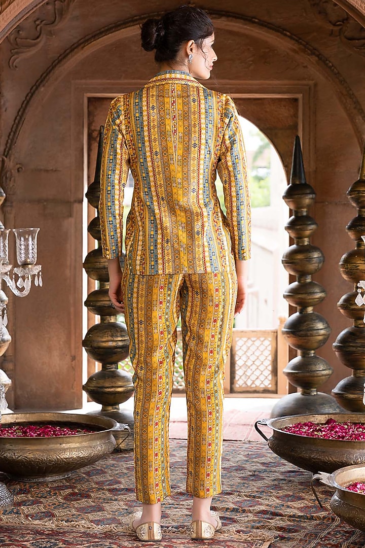Yellow Crepe Printed Blazer Set by Chhavvi Aggarwal at Pernia's Pop Up Shop