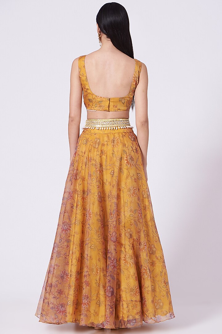 Yellow Printed Wedding Lehenga Set by Chhavvi Aggarwal at Pernia's Pop Up Shop