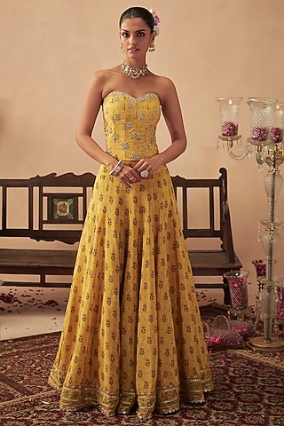 Yellow Crepe Printed Lehenga Set by Chhavvi Aggarwal