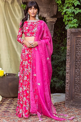 Red Printed Lehenga Set by Chhavvi Aggarwal
