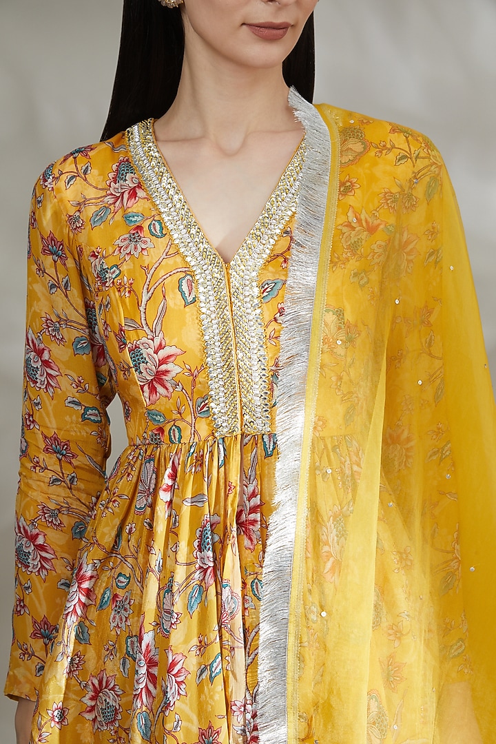 Yellow Crepe Printed Sharara Set For Girls by Chhavvi Aggarwal - Kids at Pernia's Pop Up Shop