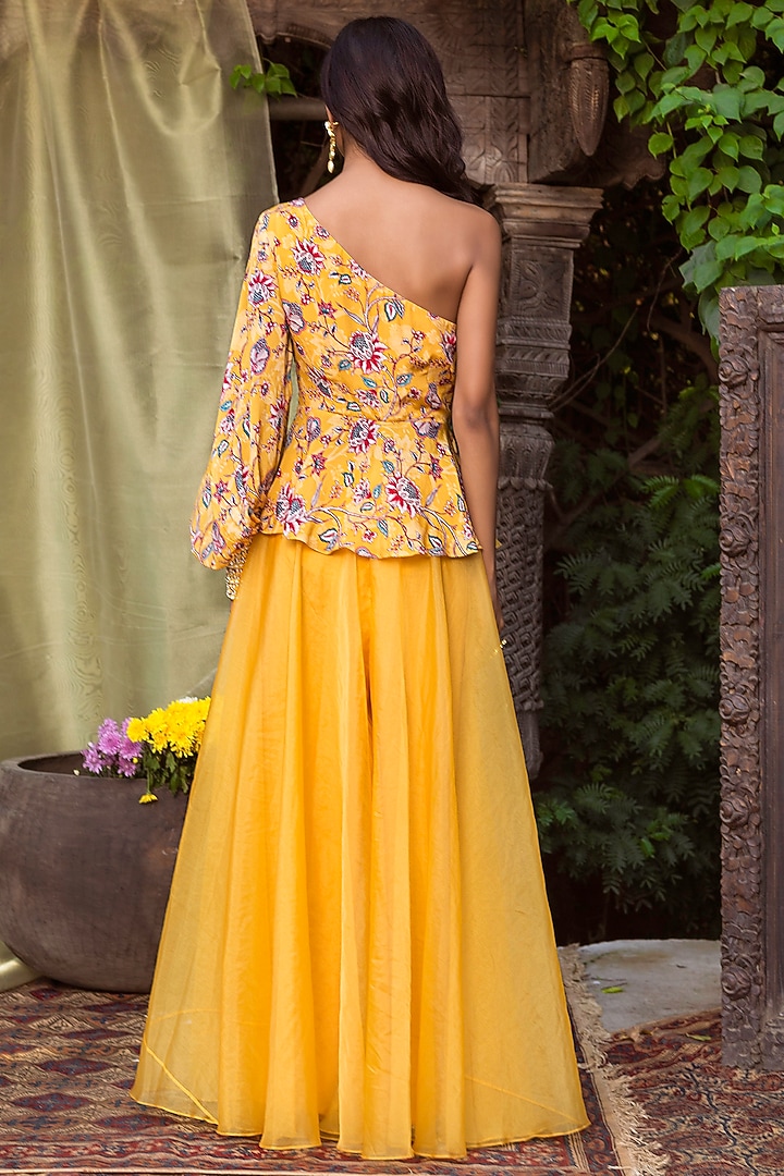 Yellow Organza & Crepe Pant Set For Girls by Chhavvi Aggarwal - Kids at Pernia's Pop Up Shop