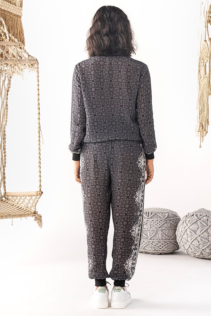 Black & White Crepe Printed Jacket by Chhavvi Aggarwal at Pernia's Pop Up Shop