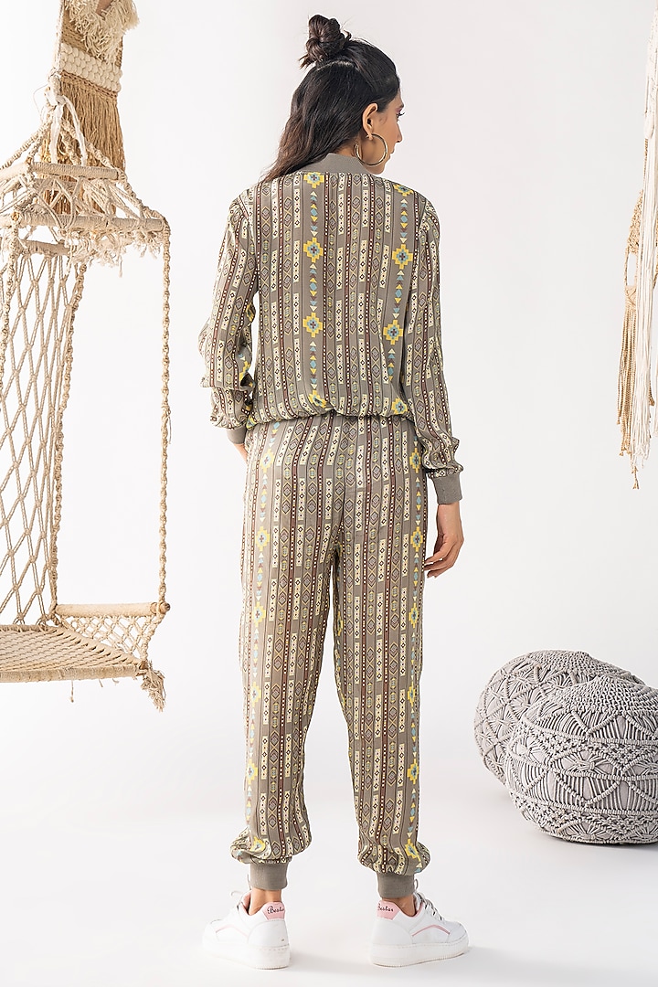 Grey Crepe Printed Jacket by Chhavvi Aggarwal at Pernia's Pop Up Shop