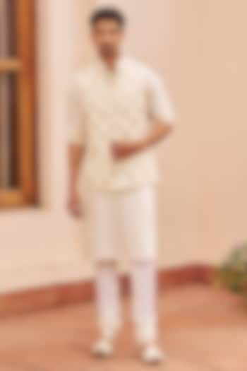 Ivory Banarasi Bundi Jacket Set by Chhavvi Aggarwal Men