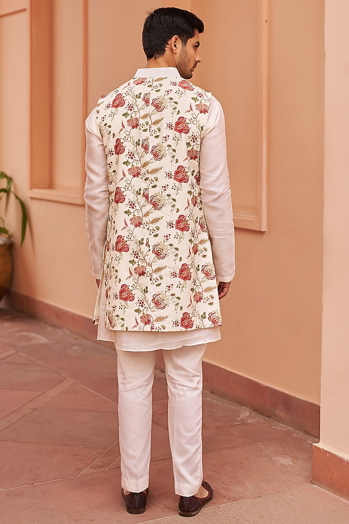 Ivory Chanderi Silk & Glaze Cotton Printed Indowestern Set by Chhavvi Aggarwal Men at Pernia's Pop Up Shop