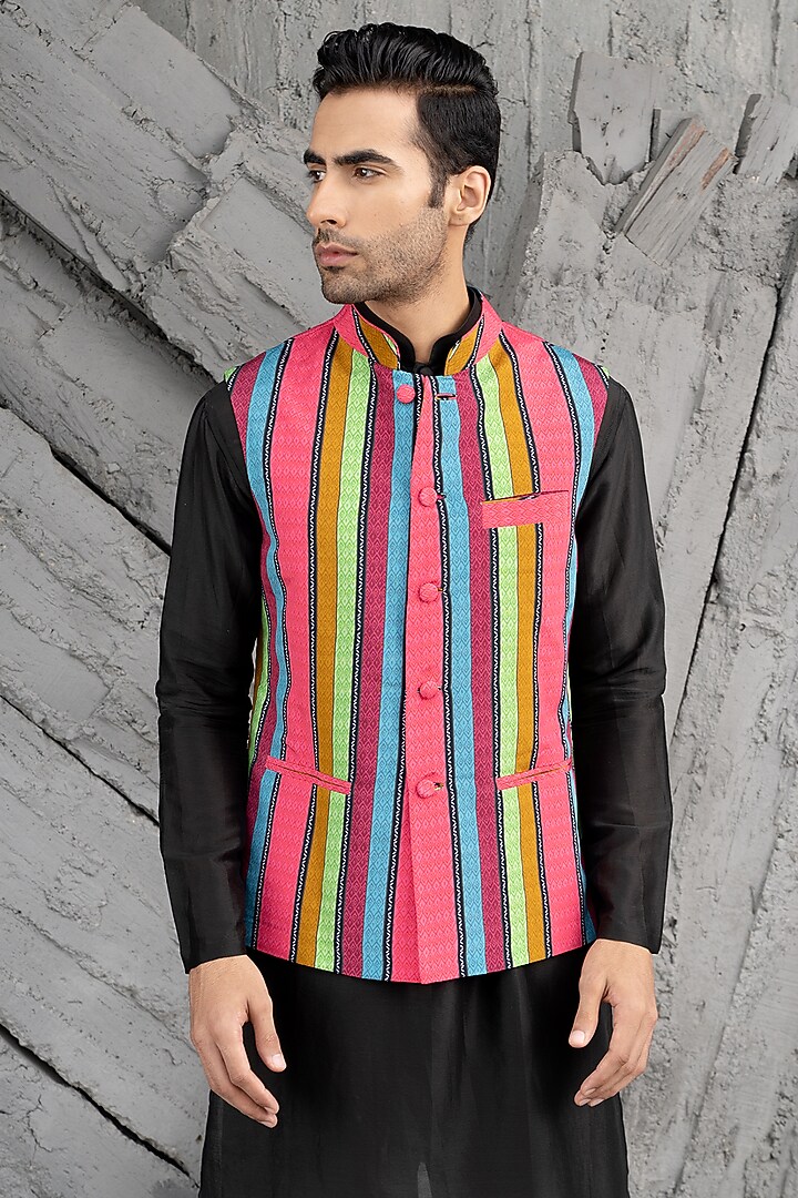 Multi-Colored Glaze Cotton Printed Bundi Jacket Set by Chhavvi Aggarwal Men at Pernia's Pop Up Shop