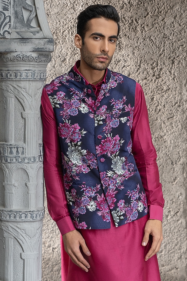 Navy Blue Glaze Cotton & Crepe Printed Bundi Jacket Set by Chhavvi Aggarwal Men at Pernia's Pop Up Shop