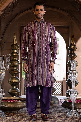 Purple Printed Kurta Set by Chhavvi Aggarwal Men