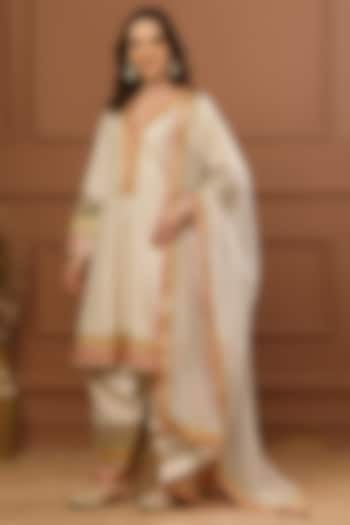 Ivory Bemberg Silk Embroidered Kurta Set by CHARLIE AHUJA at Pernia's Pop Up Shop