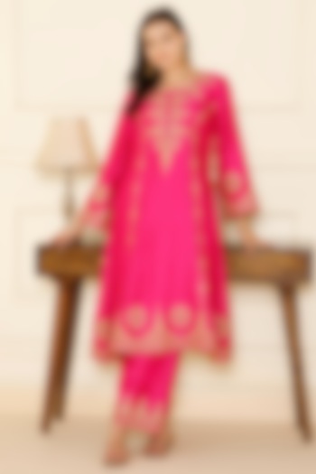 Fuschia Pink Bemberg Silk Tilla Dori Embroidered A-Line Kurta Set by CHARLIE AHUJA at Pernia's Pop Up Shop