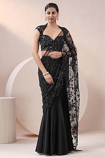 Black Net & Lycra Sequins Embellished Wedding Lehenga Saree Set by Chaashni by Maansi and Ketan at Pernia's Pop Up Shop