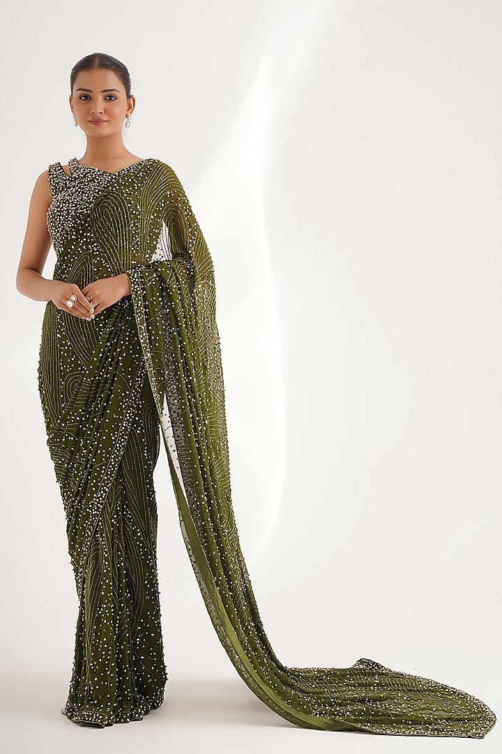Green Georgette Sequins Hand Embroidered Wedding Saree Set by Chaashni by Maansi and Ketan at Pernia's Pop Up Shop