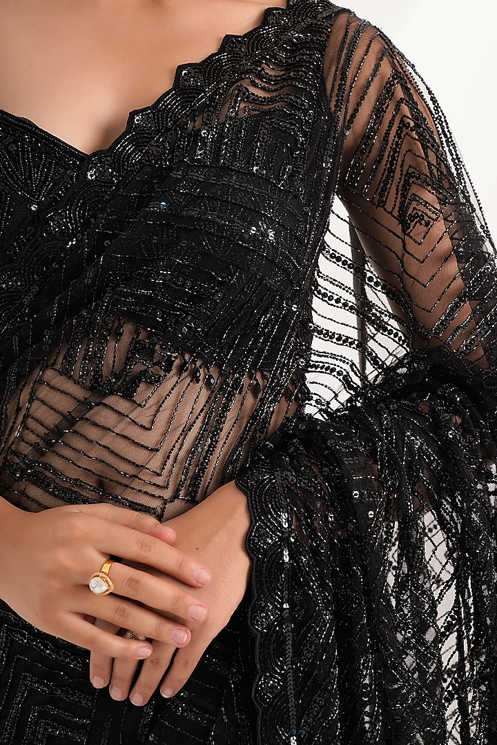 Black Net Sequins Hand Embroidered Reception Saree Set by Chaashni by Maansi and Ketan at Pernia's Pop Up Shop