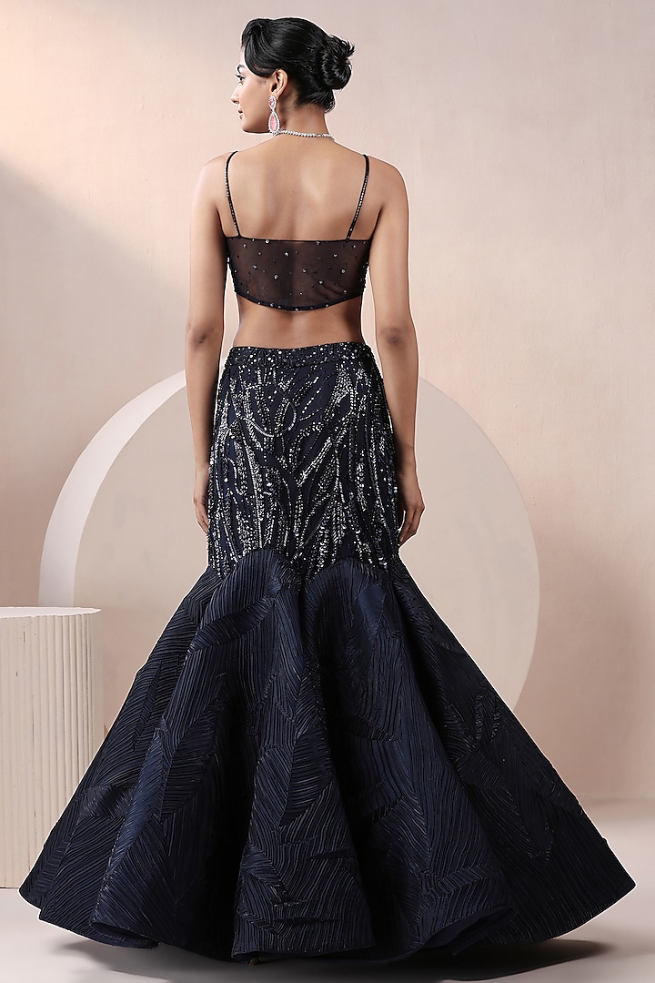 Blue Net & Organza Sequins Embellished Wedding Lehenga Set by Chaashni by Maansi and Ketan at Pernia's Pop Up Shop