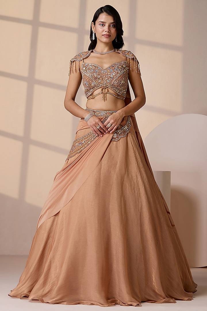 Gold Shimmer Georgette Wedding Lehenga Set by Chaashni by Maansi and Ketan at Pernia's Pop Up Shop