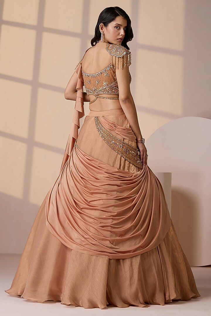 Gold Shimmer Georgette Wedding Lehenga Set by Chaashni by Maansi and Ketan at Pernia's Pop Up Shop