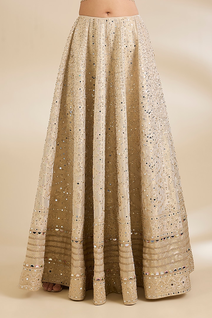 Gold Banarasi Chanderi Silk Wedding Lehenga Set by Chaashni by Maansi and Ketan at Pernia's Pop Up Shop