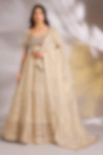 Golden Banarasi Chanderi Silk Embroidered Wedding Lehenga Set by Chaashni by Maansi and Ketan at Pernia's Pop Up Shop