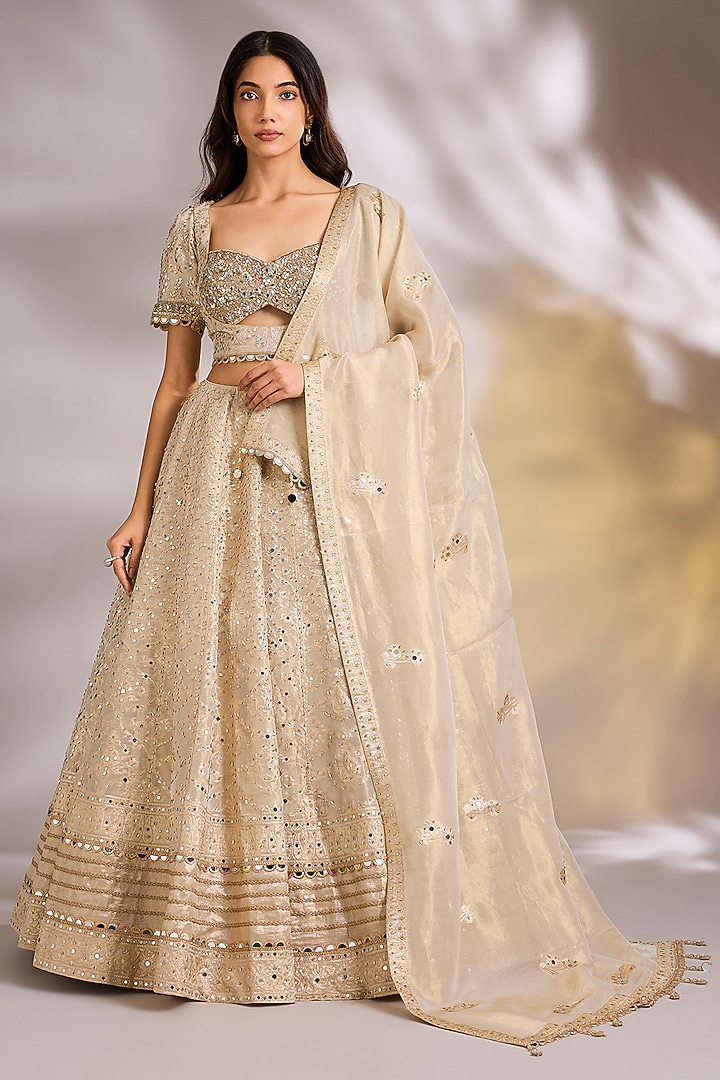 Golden Banarasi Chanderi Silk Embroidered Wedding Lehenga Set by Chaashni by Maansi and Ketan at Pernia's Pop Up Shop