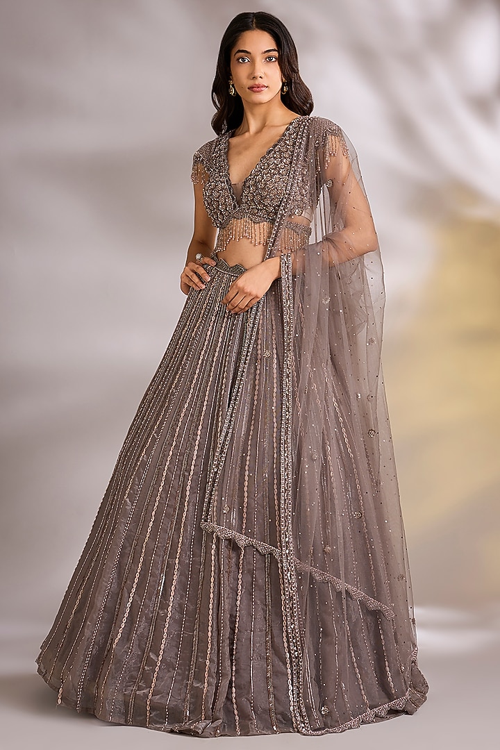 Champagne Organza Sequins Embellished Wedding Lehenga Set by Chaashni by Maansi and Ketan at Pernia's Pop Up Shop