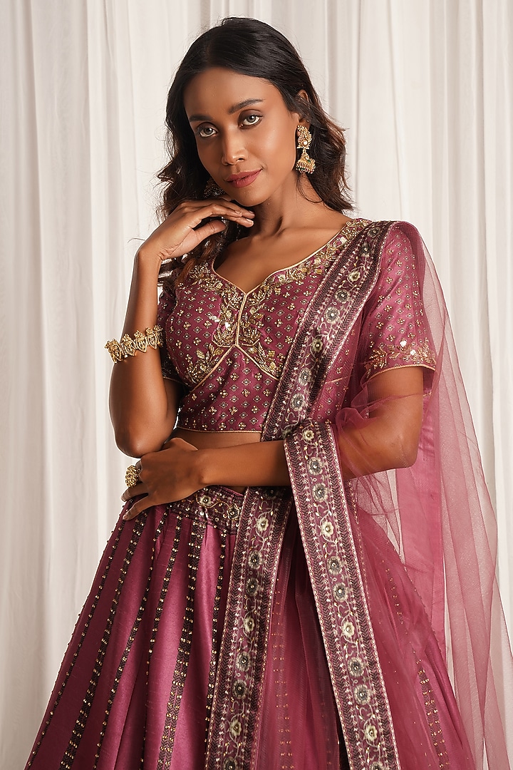 Pink Silk Printed & Sequins Embellished Kalidar Wedding Lehenga Set by Chaashni by Maansi and Ketan at Pernia's Pop Up Shop