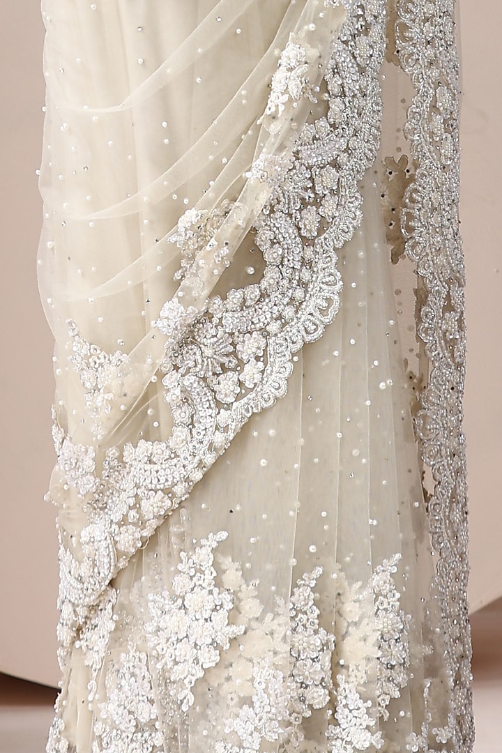 Off-White Net Embroidered Reception Saree Set by Chaashni by Maansi and Ketan at Pernia's Pop Up Shop
