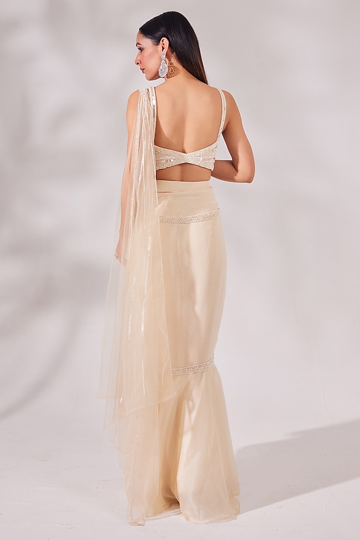 Ivory Net & Satin Organza Pre-Stitched Wedding Saree Set by Chaashni by Maansi and Ketan at Pernia's Pop Up Shop