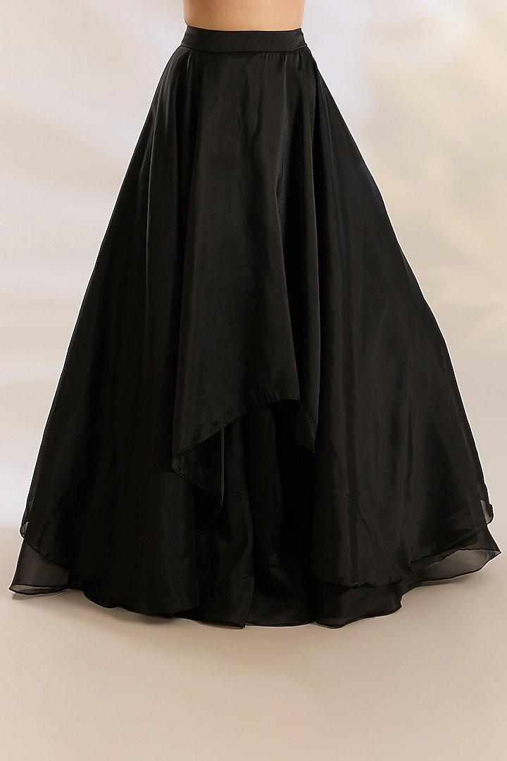 Black Organza & Net Sequins Embellished Wedding Lehenga Set by Chaashni by Maansi and Ketan at Pernia's Pop Up Shop
