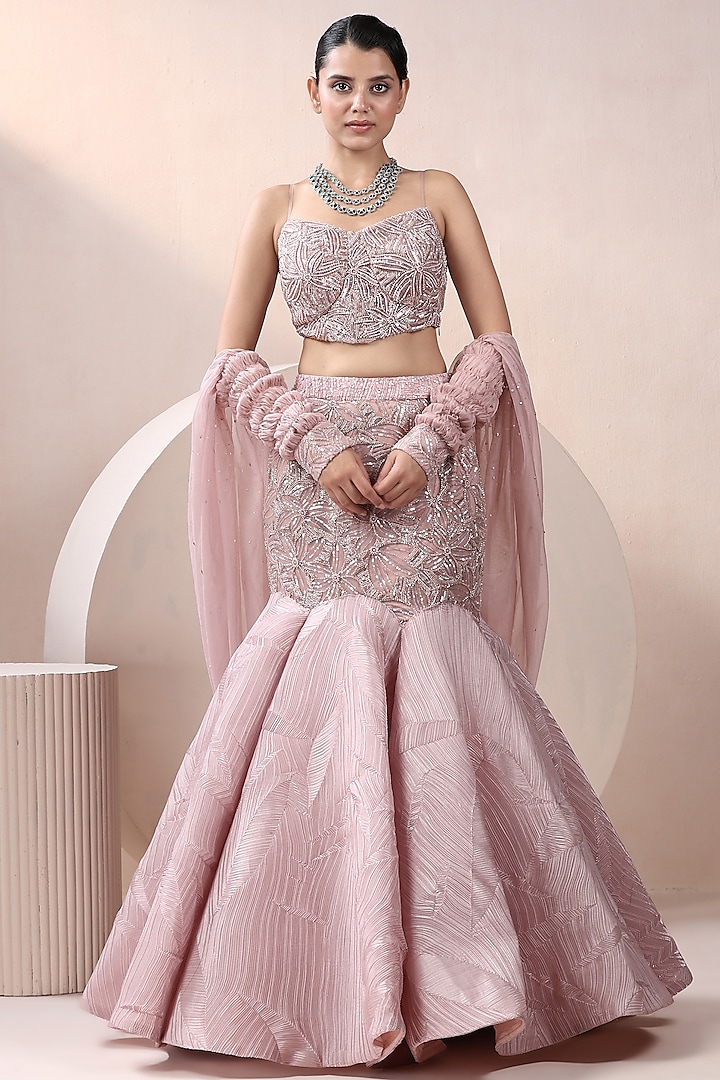 Pink Net & Organza Embellished Wedding Lehenga Set by Chaashni by Maansi and Ketan at Pernia's Pop Up Shop