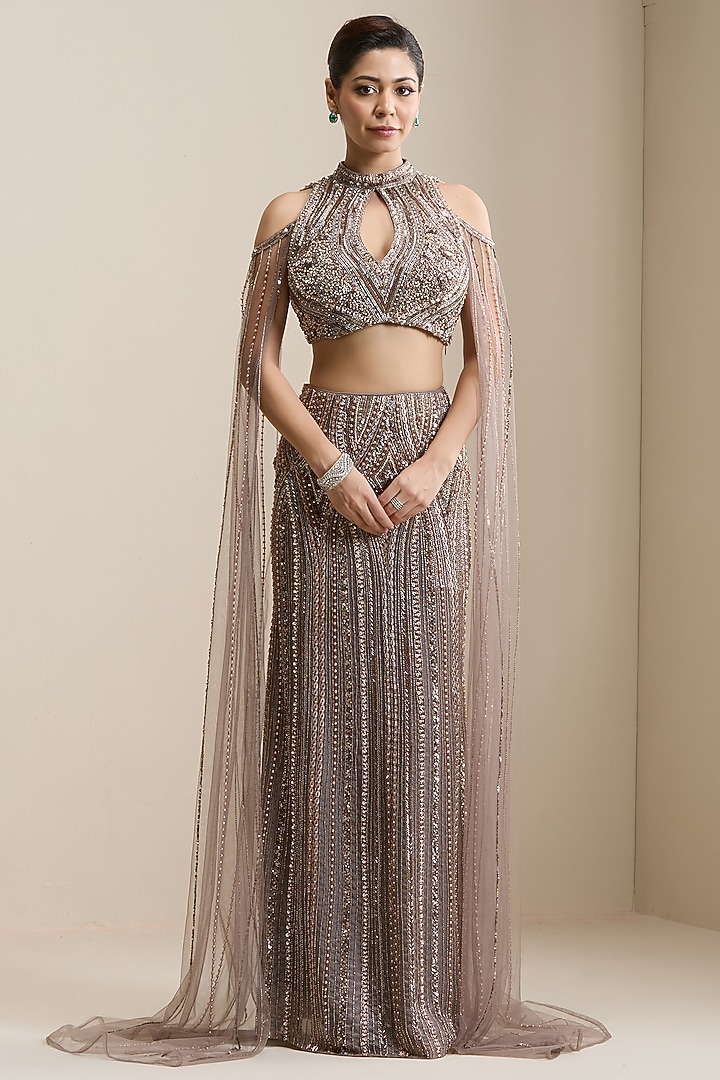 Champagne Net & Organza Wedding Lehenga Set by Chaashni by Maansi and Ketan at Pernia's Pop Up Shop