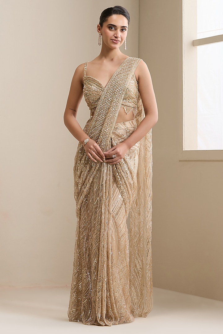 Gold Net & Sequins Embellished Pre-Stitched Wedding Saree Set by Chaashni by Maansi and Ketan at Pernia's Pop Up Shop