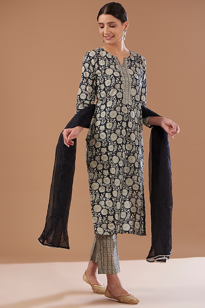 Black Cotton Hand Block Printed Kurta Set by CHITRASHI JAIPUR at Pernia's Pop Up Shop