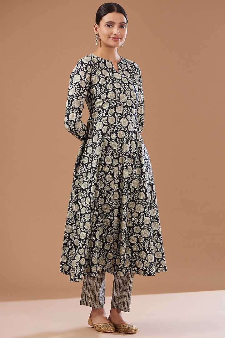 Black Cotton Hand Block Printed Kurta Set by CHITRASHI JAIPUR at Pernia's Pop Up Shop