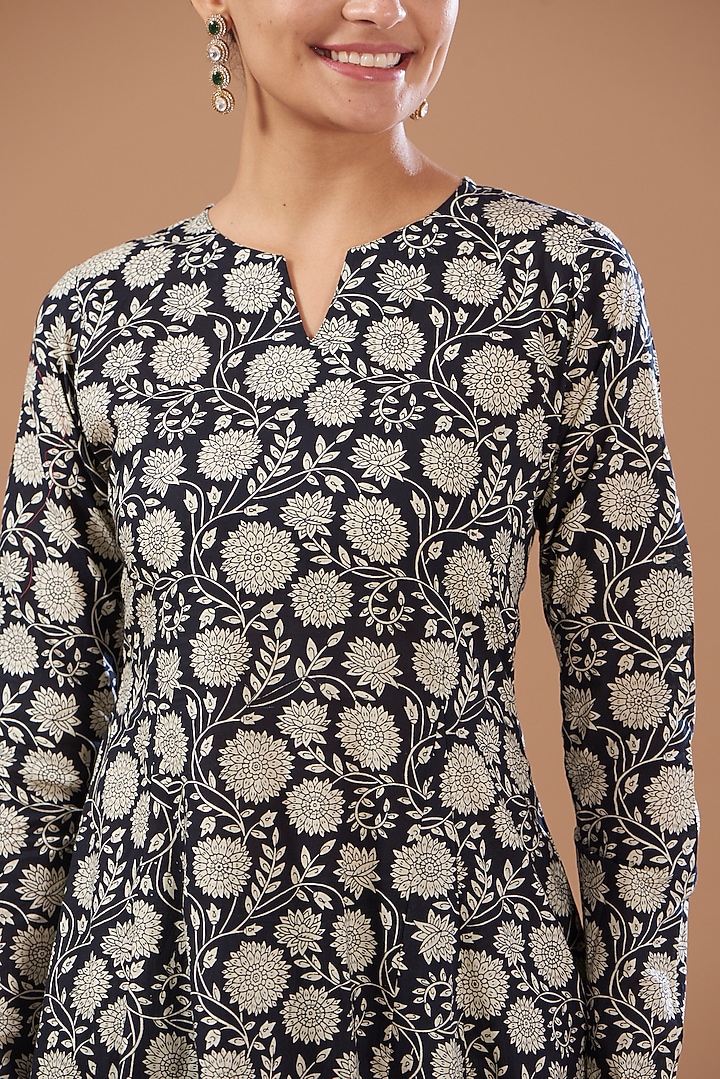 Black Cotton Hand Block Printed Kurta Set by CHITRASHI JAIPUR at Pernia's Pop Up Shop